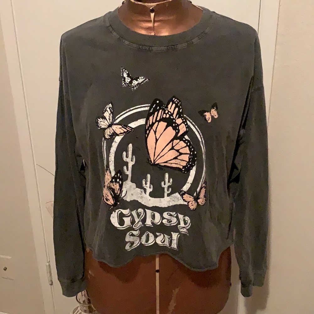 Zutter NWT boho graphic tee “Gypsy soul” long sleeve, mid length